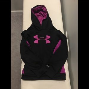 Under Armour sweatshirt